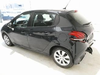 Peugeot 208 LIKE picture 7
