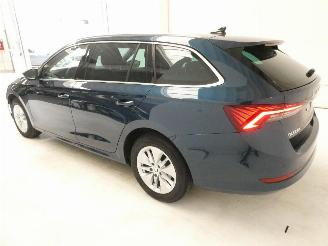 Skoda Octavia 2.0D  AMBITION picture 4