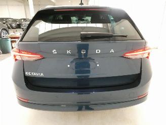 Skoda Octavia 2.0D  AMBITION picture 5