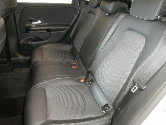 Mercedes B-klasse 1.5D   180D picture 15