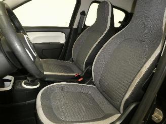 Renault Twingo III NIGHT & D picture 15