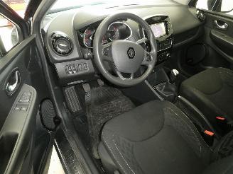 Renault Clio IV GRANDTOUR picture 13