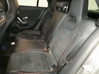 Mercedes Cla-klasse 180 picture 15