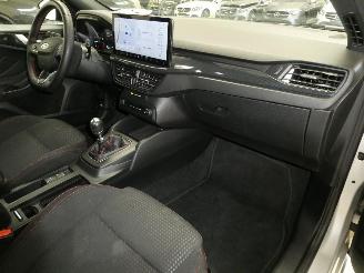 Ford Focus ST LINE 125 PK picture 11
