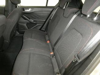 Ford Focus ST LINE 125 PK picture 16