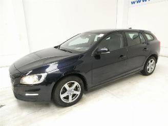 Volvo V-60 2.0 D2 KINETIC picture 3