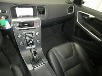 Volvo V-60 2.0 D2 KINETIC picture 14