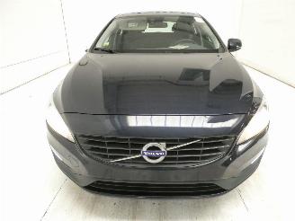 Volvo V-60 2.0 D2 KINETIC picture 2