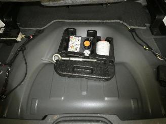 Volvo V-60 2.0 D2 KINETIC picture 21