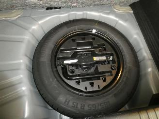 Renault Clio  picture 15