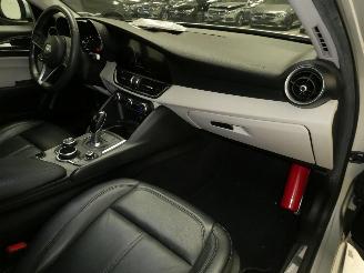 Alfa Romeo Giulia 2.2D SUPER picture 12
