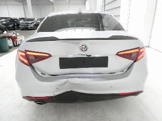 Alfa Romeo Giulia 2.2D SUPER picture 8