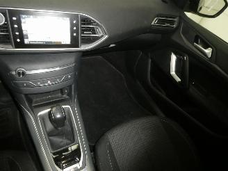 Peugeot 308 II STYLE picture 13