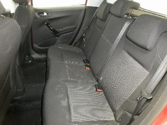 Peugeot 208 ALLURE picture 18