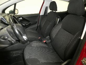 Peugeot 208 ALLURE picture 17
