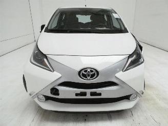 Toyota Aygo X-PLAY picture 2