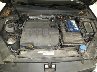 Volkswagen Passat 1.6D BUSINESS picture 21
