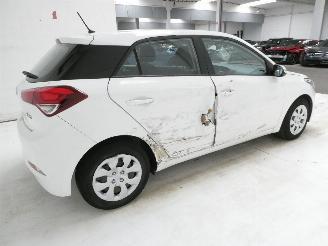 Hyundai I-20 COOL picture 6