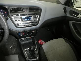 Hyundai I-20 COOL picture 12