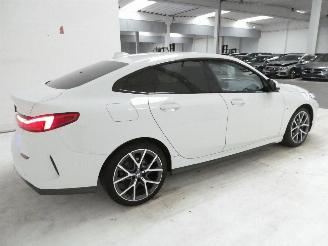 BMW 2-serie 218I picture 8