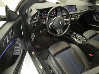 BMW 2-serie 218I picture 13