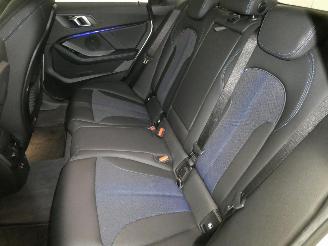 BMW 2-serie 218I picture 15