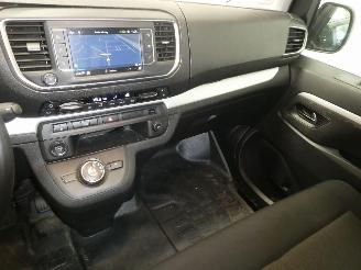 Opel Vivaro 2.2D C picture 13