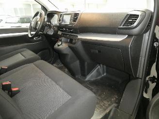 Opel Vivaro 2.2D C picture 12