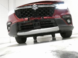 Suzuki SX4 S-CROSS GLX picture 3