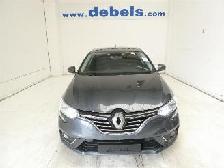 damaged passenger cars Renault Mégane IV BOSE EDITION 2017/8