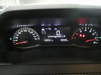 Peugeot 208 II LIKE picture 14