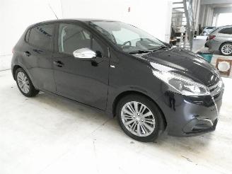 Peugeot 208 II picture 12