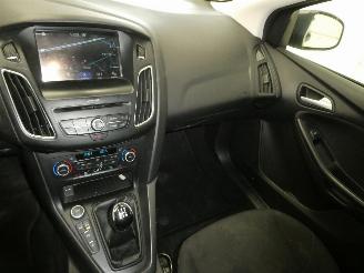 Ford Focus TREND picture 16