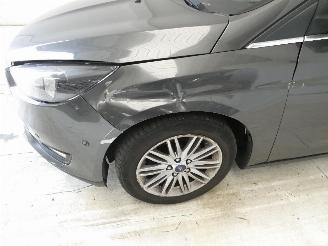 Ford Focus TREND picture 4
