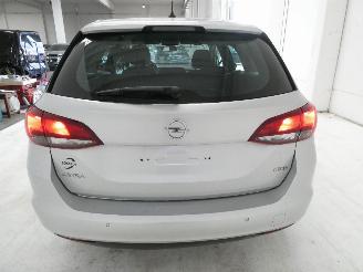 Opel Astra 1.6D picture 6