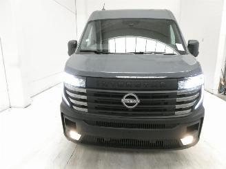 Vaurioauto  commercial vehicles Nissan Interstar 2.0D  TEKNA 2025/1