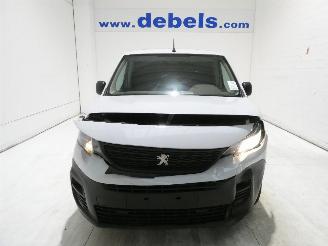 damaged commercial vehicles Peugeot Partner 1.5D  PREMIUM 2023/4