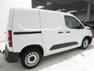 Peugeot Partner 1.5D  PREMIUM picture 9