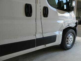 Opel Movano 2.2D picture 12