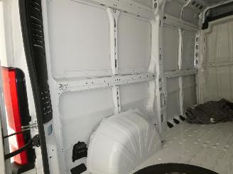 Opel Movano 2.2D picture 7