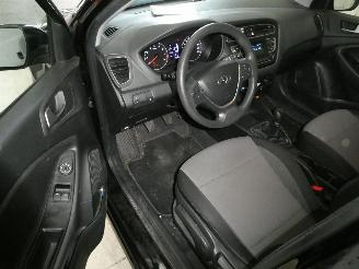 Hyundai I-20  picture 15