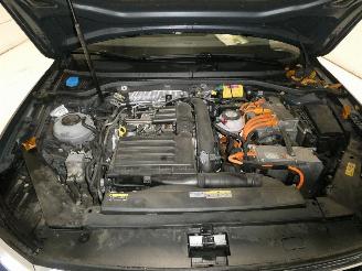 Volkswagen Passat GTE picture 22