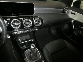 Mercedes Cla-klasse 200 picture 10