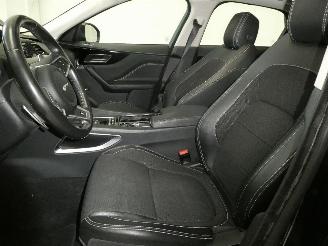 Jaguar F-Pace 2.0D R-SPORT picture 14