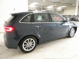 Mercedes B-klasse B 220 picture 6