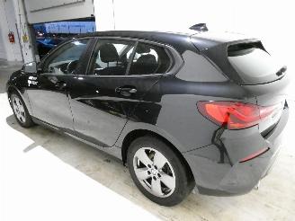 BMW 1-serie 1.5D D picture 4