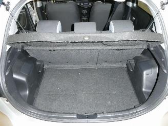 Toyota Yaris Y20 1.5 VVT-I HYBRID picture 16