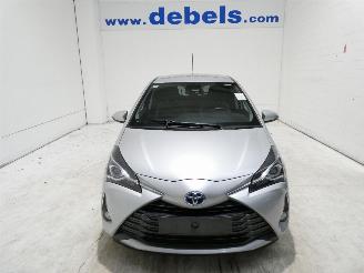 damaged passenger cars Toyota Yaris Y20 1.5 VVT-I HYBRID 2020/2