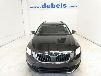 Vaurioauto  passenger cars Skoda Octavia AMBITION 2020/1