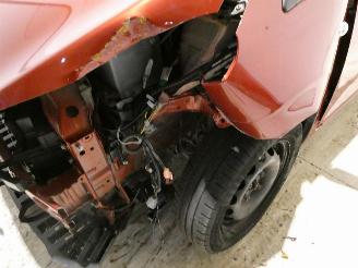 Peugeot 108 ACCESS picture 5